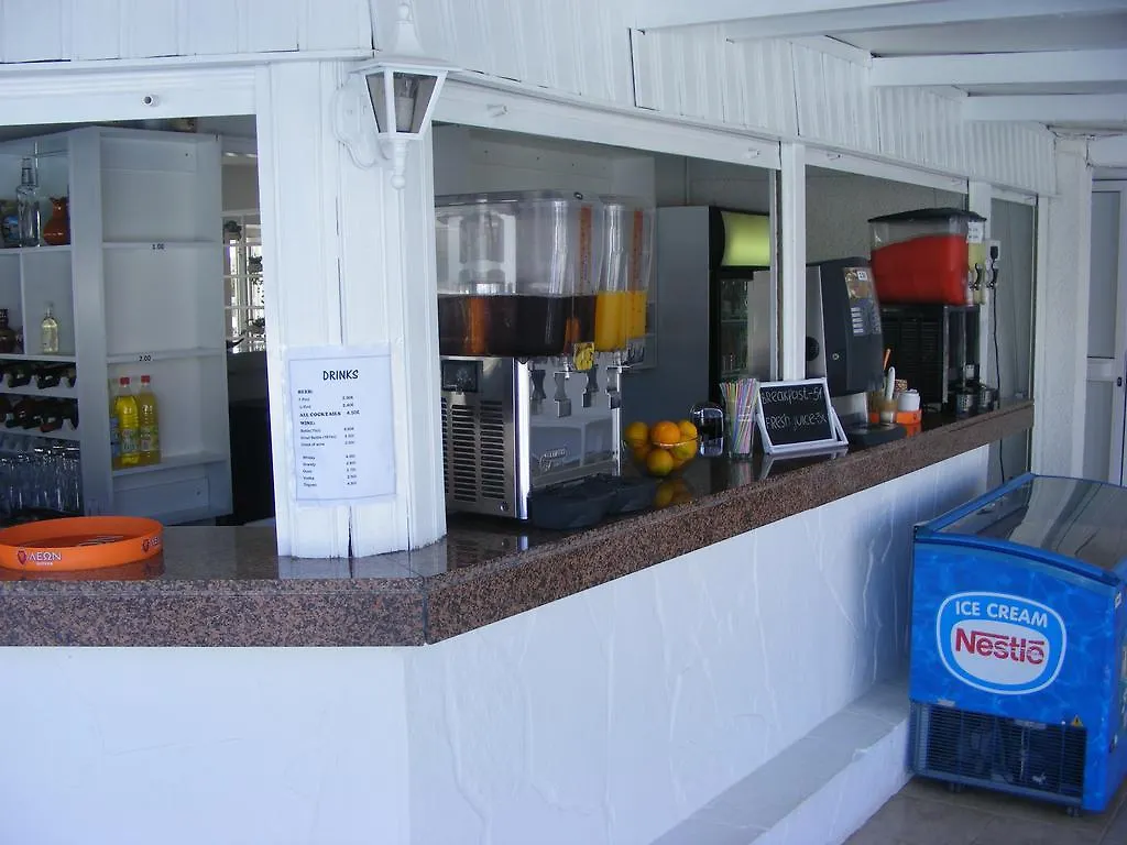 Flokkas Hotel Apartments Protaras Aparthotel